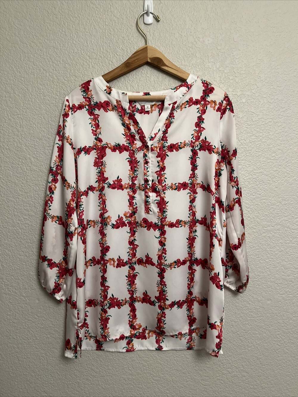 NEW Charming Charlie White Floral Tunic Top Cottagecore Peasant Fairy Boho Sz M